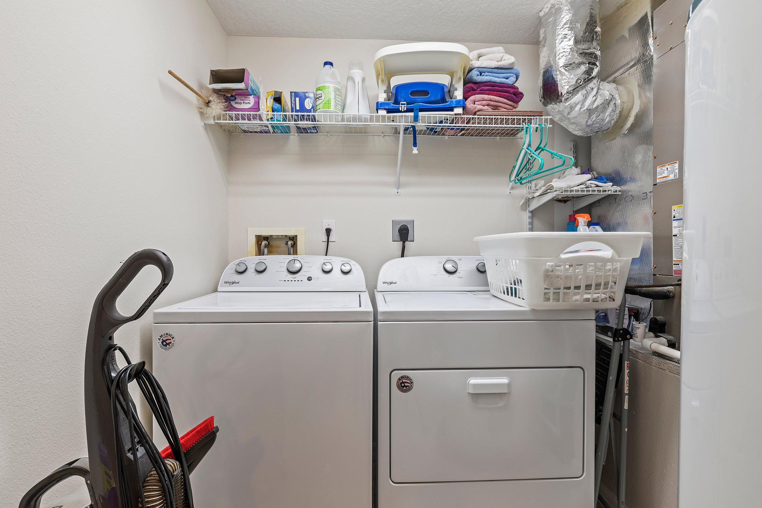 Full Sized Wahser and Dryer in Unit